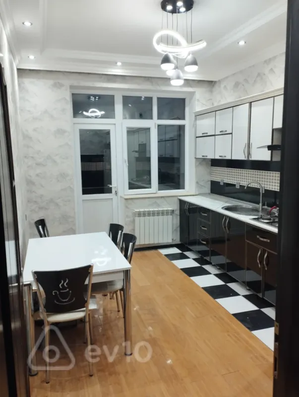 Satılır 3 otaqlı yeni tikili 117 m²