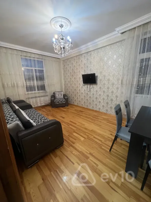 Kirayə verilir 2 otaqlı yeni tikili 60 m²