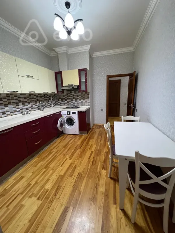 Kirayə verilir 2 otaqlı yeni tikili 60 m²