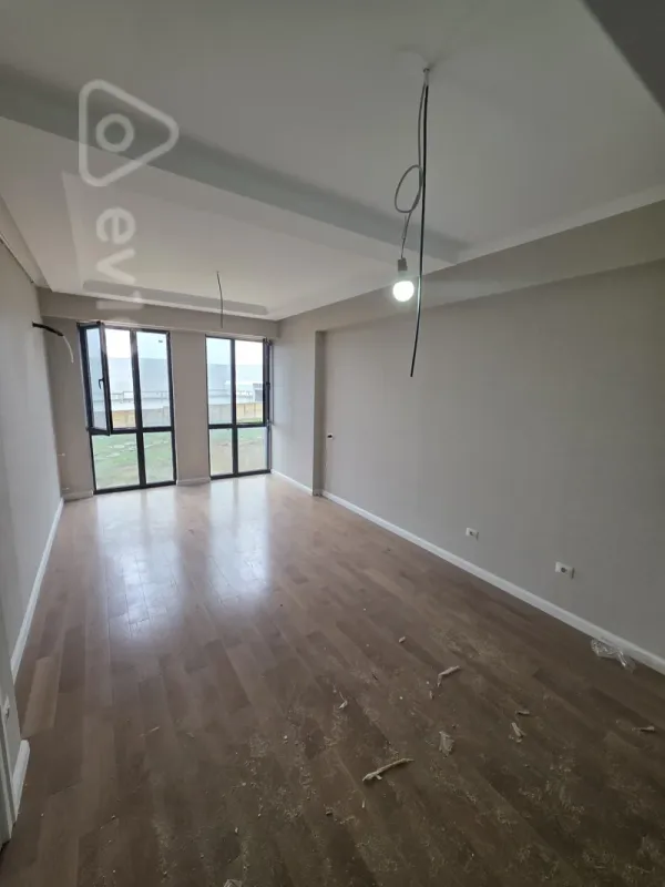 Kirayə verilir 2 otaqlı yeni tikili 48 m²