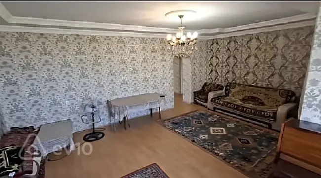 Satılır 4 otaqlı köhnə tikili 100 m²