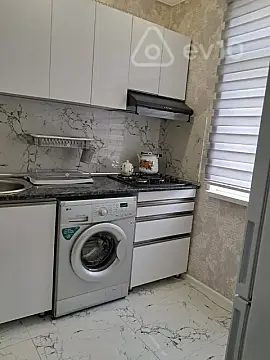 Kirayə verilir 2 otaqlı köhnə tikili 51 m²