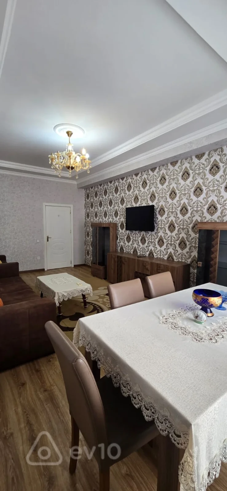Kirayə verilir 3 otaqlı yeni tikili 84 m²