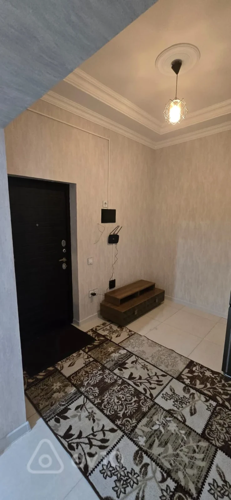 Kirayə verilir 3 otaqlı yeni tikili 84 m²