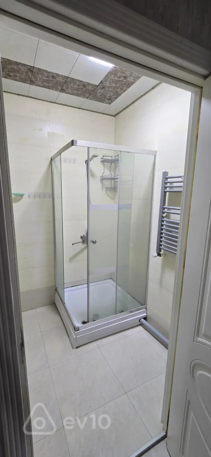 Kirayə verilir 3 otaqlı yeni tikili 84 m²