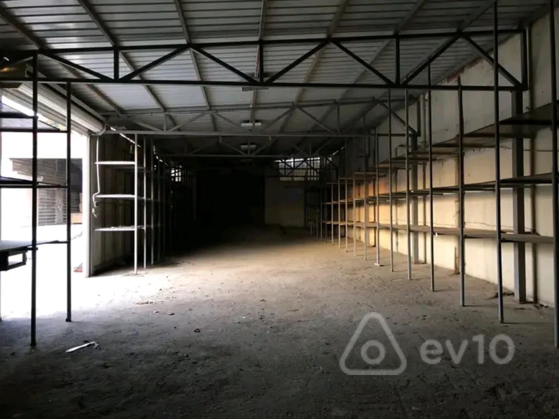 Kirayə verilir mənzil 220 m²