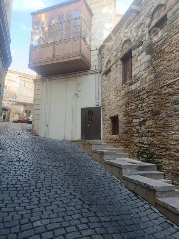 Kirayə verilir 1 otaqlı köhnə tikili 30 m²