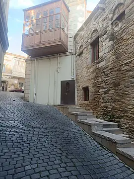 Kirayə verilir 1 otaqlı köhnə tikili 30 m²