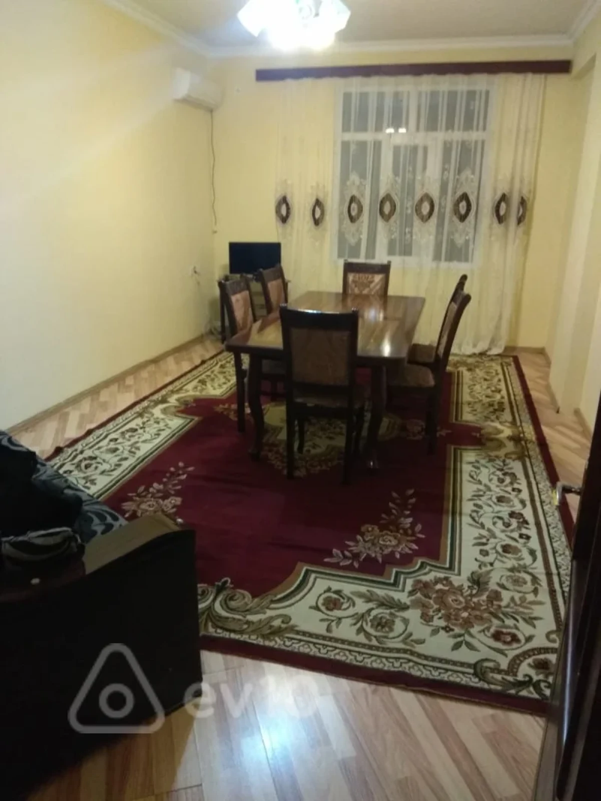 Kirayə verilir 3 otaqlı yeni tikili 110 m²