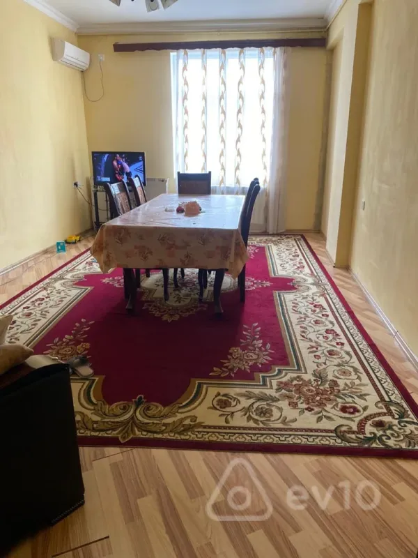 Kirayə verilir 3 otaqlı yeni tikili 110 m²