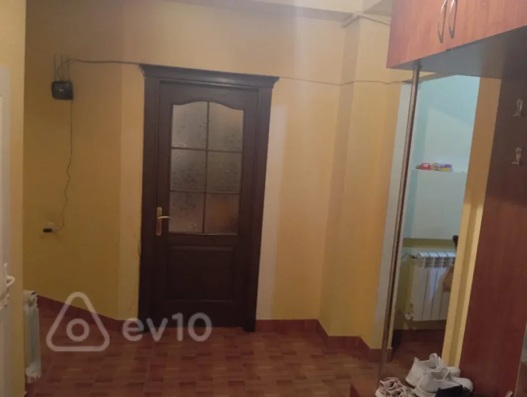 Kirayə verilir 3 otaqlı yeni tikili 110 m²