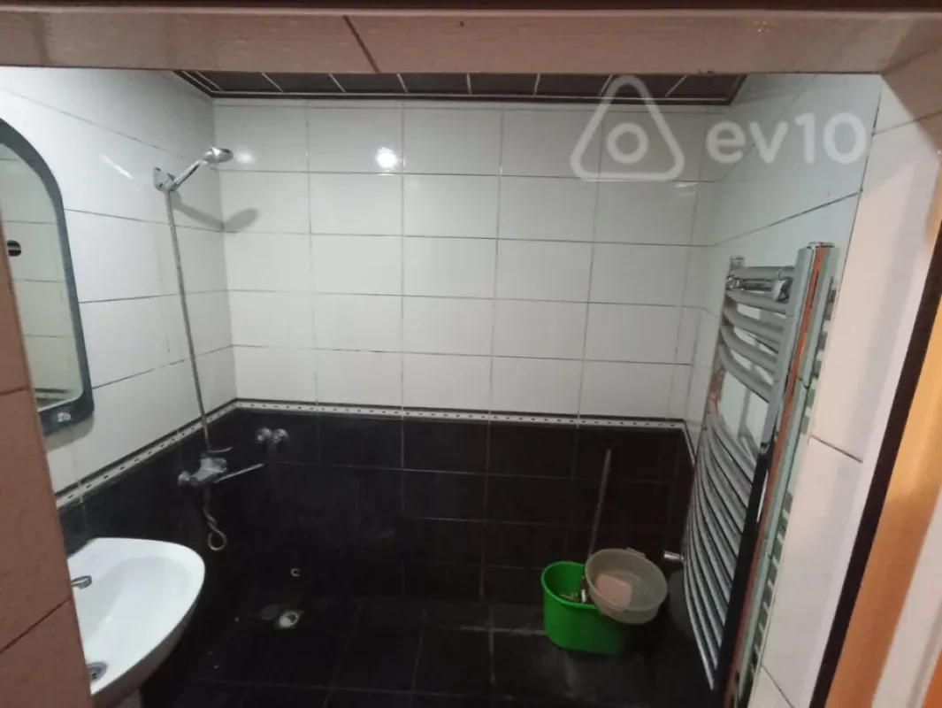 Kirayə verilir 3 otaqlı yeni tikili 110 m²