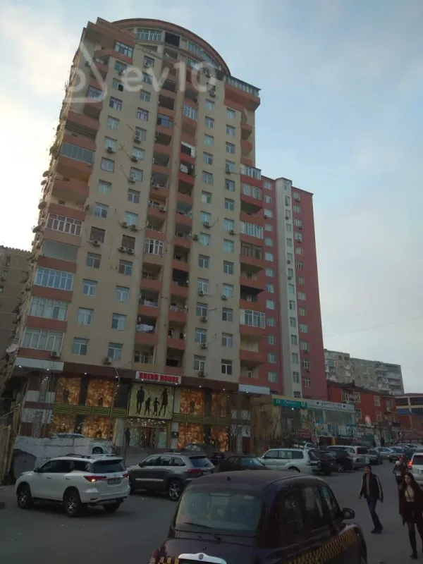 Kirayə verilir 3 otaqlı yeni tikili 110 m²