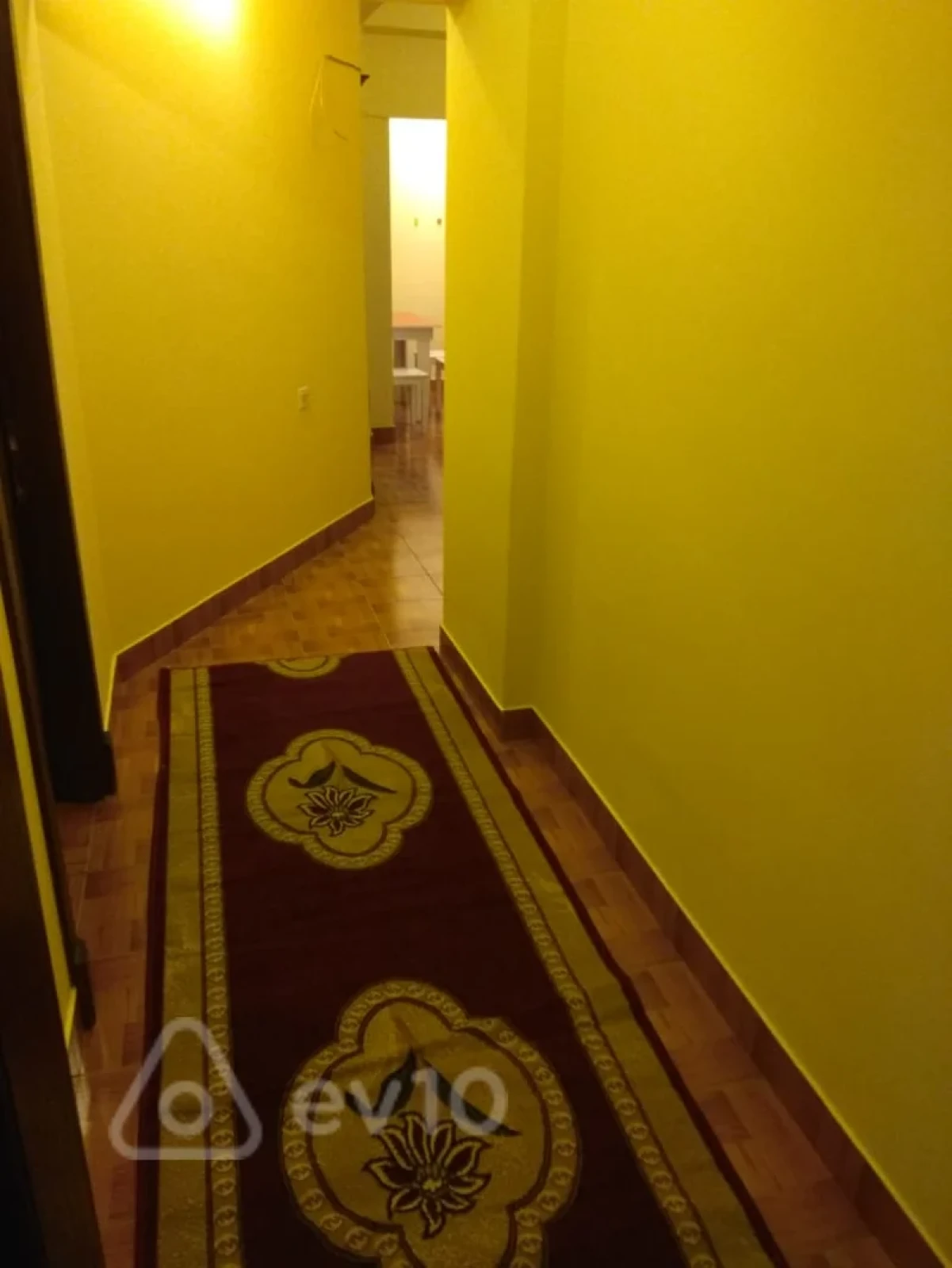 Kirayə verilir 3 otaqlı yeni tikili 110 m²
