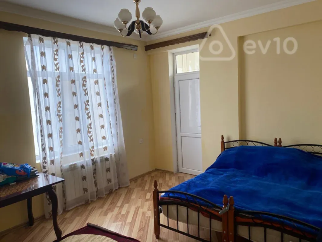 Kirayə verilir 3 otaqlı yeni tikili 110 m²