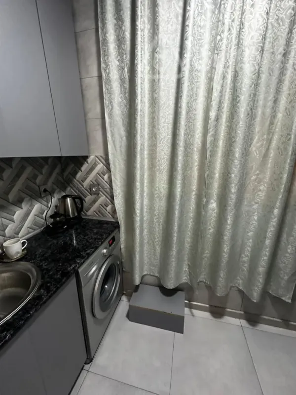 Kirayə verilir 2 otaqlı köhnə tikili 31 m²