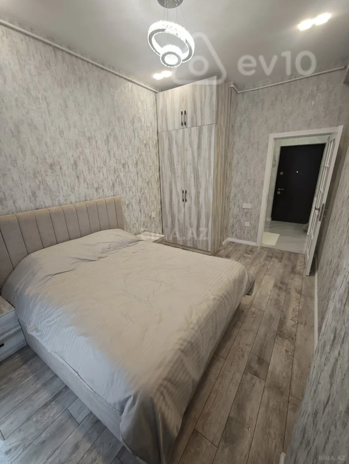 Kirayə verilir 2 otaqlı yeni tikili 70 m²