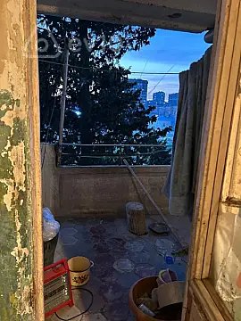 Satılır 2 otaqlı köhnə tikili 60 m²