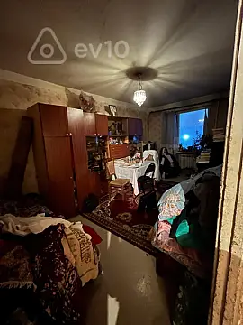 Satılır 2 otaqlı köhnə tikili 60 m²