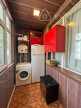 Kirayə verilir 3 otaqlı köhnə tikili 56 m²