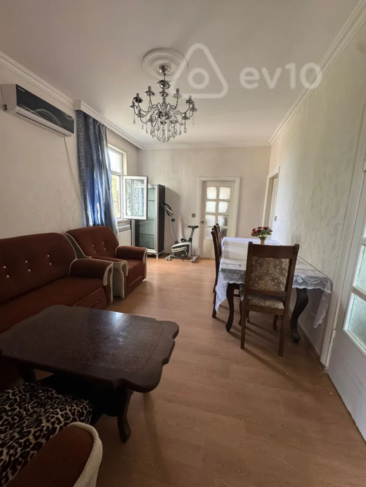 Kirayə verilir 3 otaqlı köhnə tikili 56 m²