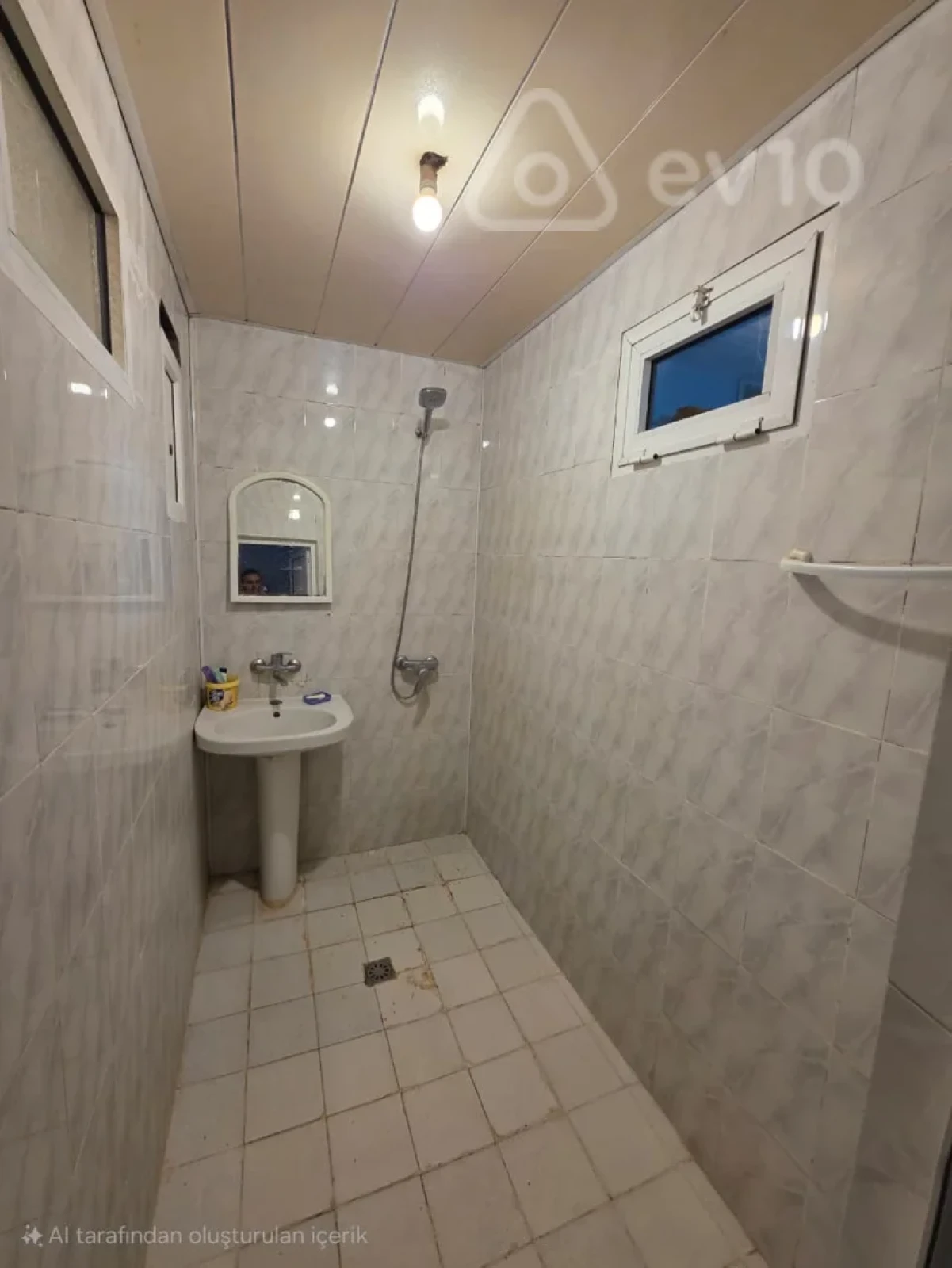 Satılır 4 otaqlı köhnə tikili 87 m²