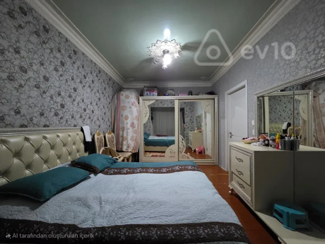Satılır 4 otaqlı köhnə tikili 87 m²