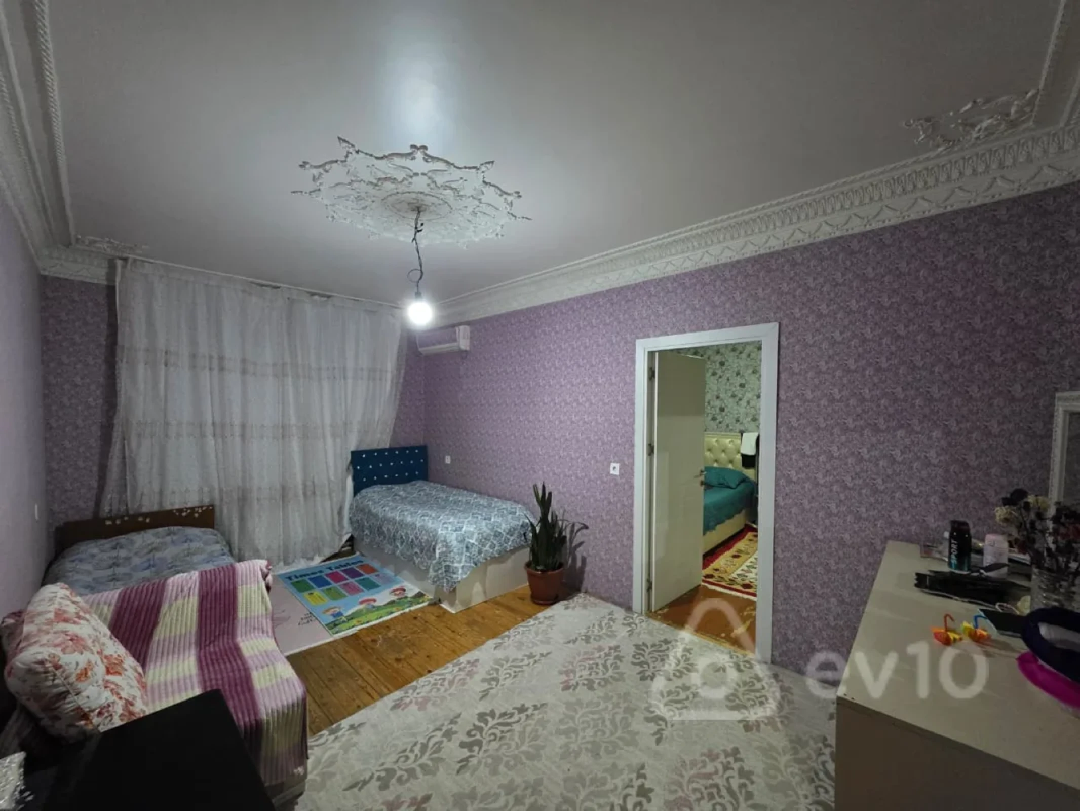 Satılır 4 otaqlı köhnə tikili 87 m²