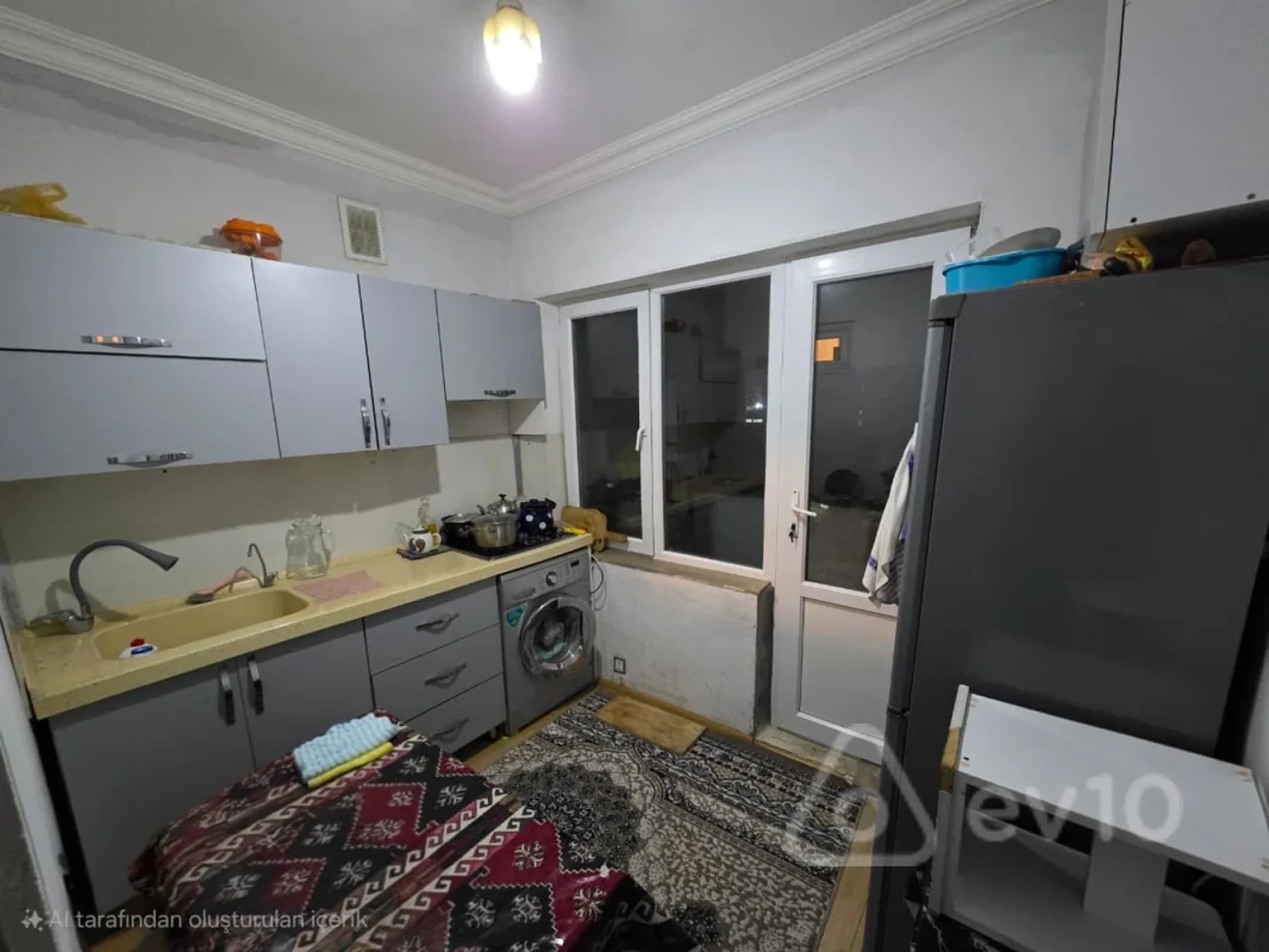 Satılır 4 otaqlı köhnə tikili 87 m²