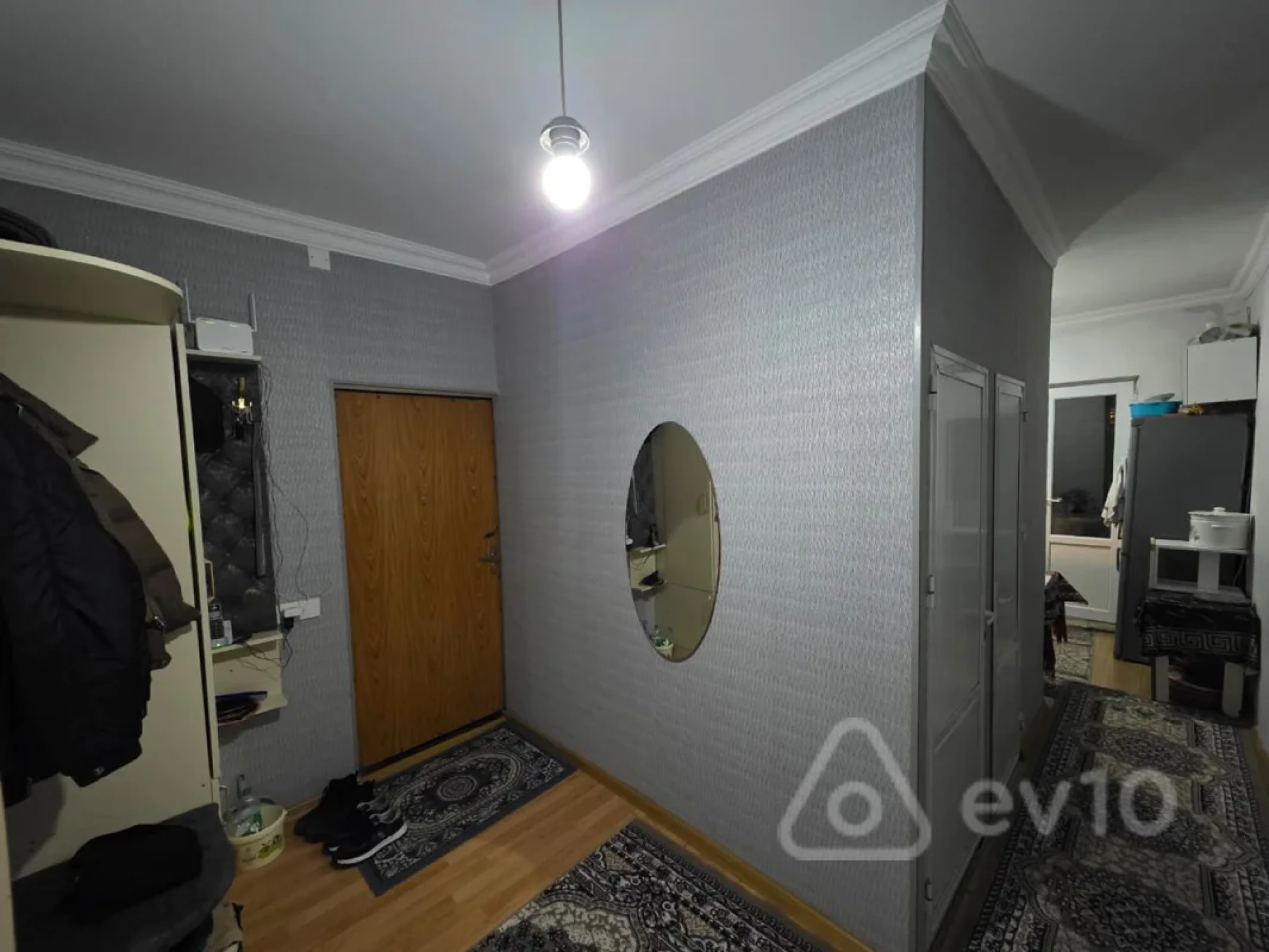 Satılır 4 otaqlı köhnə tikili 87 m²