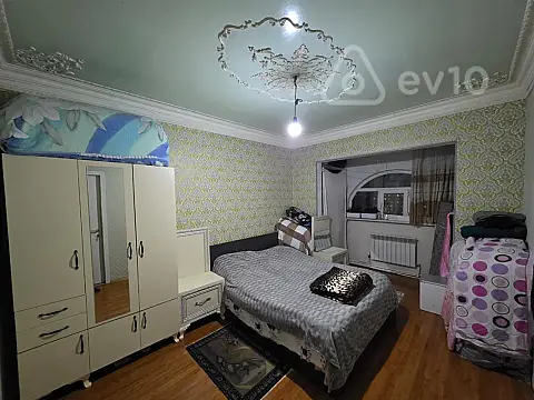 Satılır 4 otaqlı köhnə tikili 87 m²