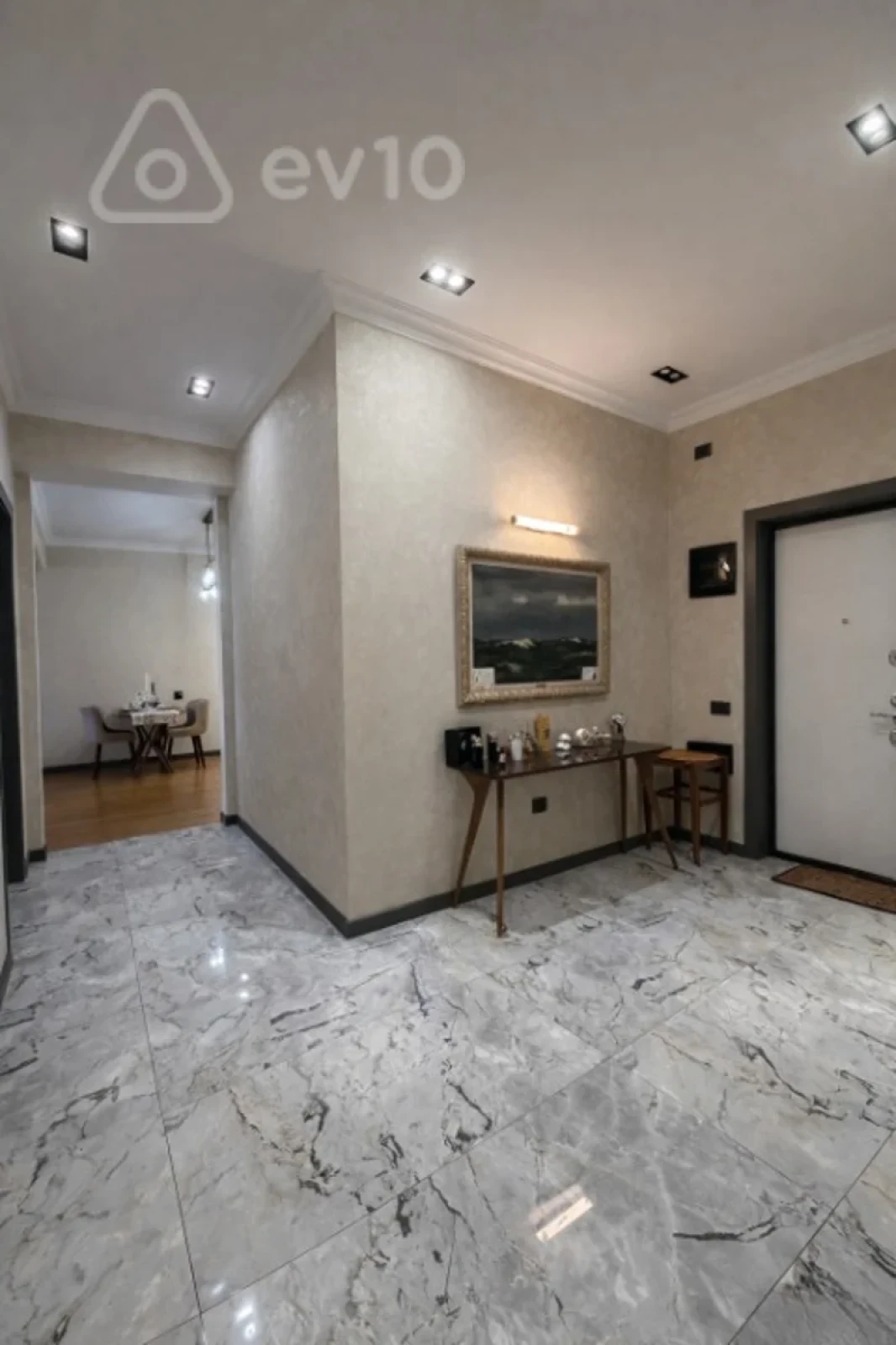 Kirayə verilir 3 otaqlı yeni tikili 126 m²