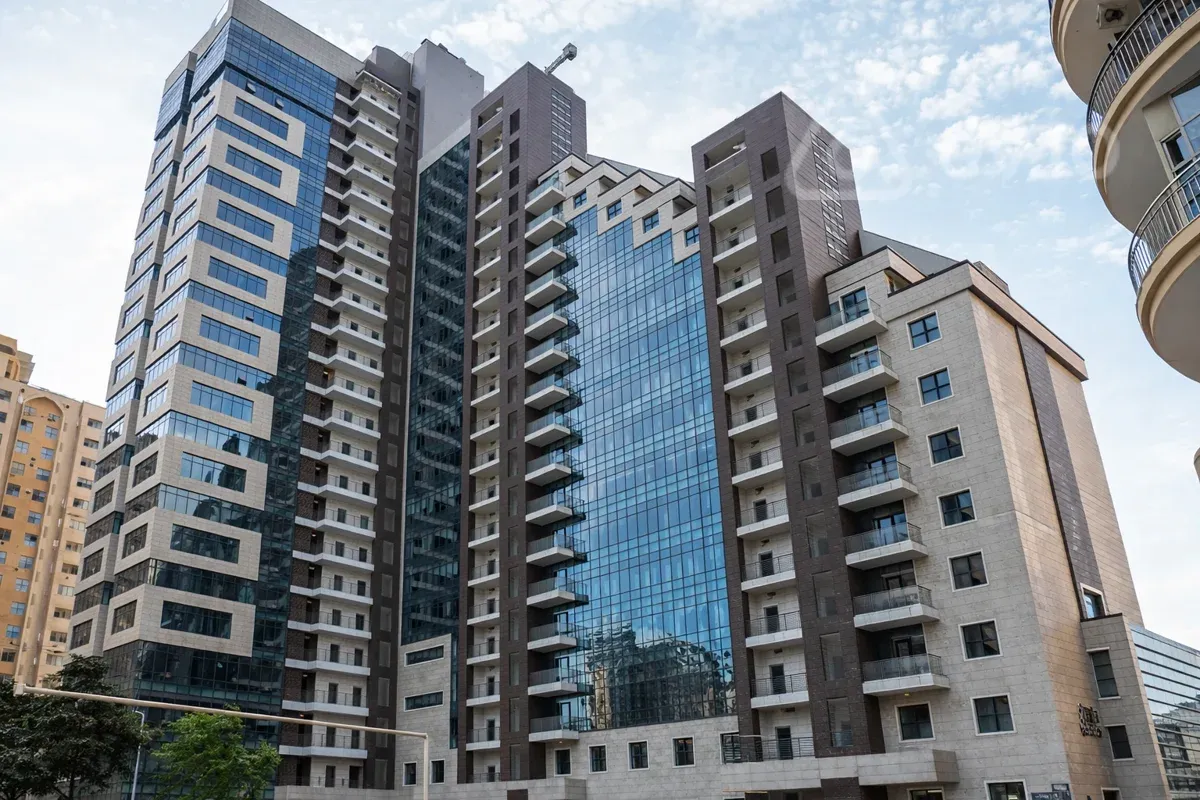 Kirayə verilir 3 otaqlı yeni tikili 126 m²