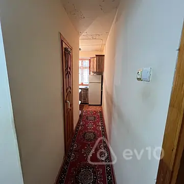 Kirayə verilir 1 otaqlı köhnə tikili 52 m²