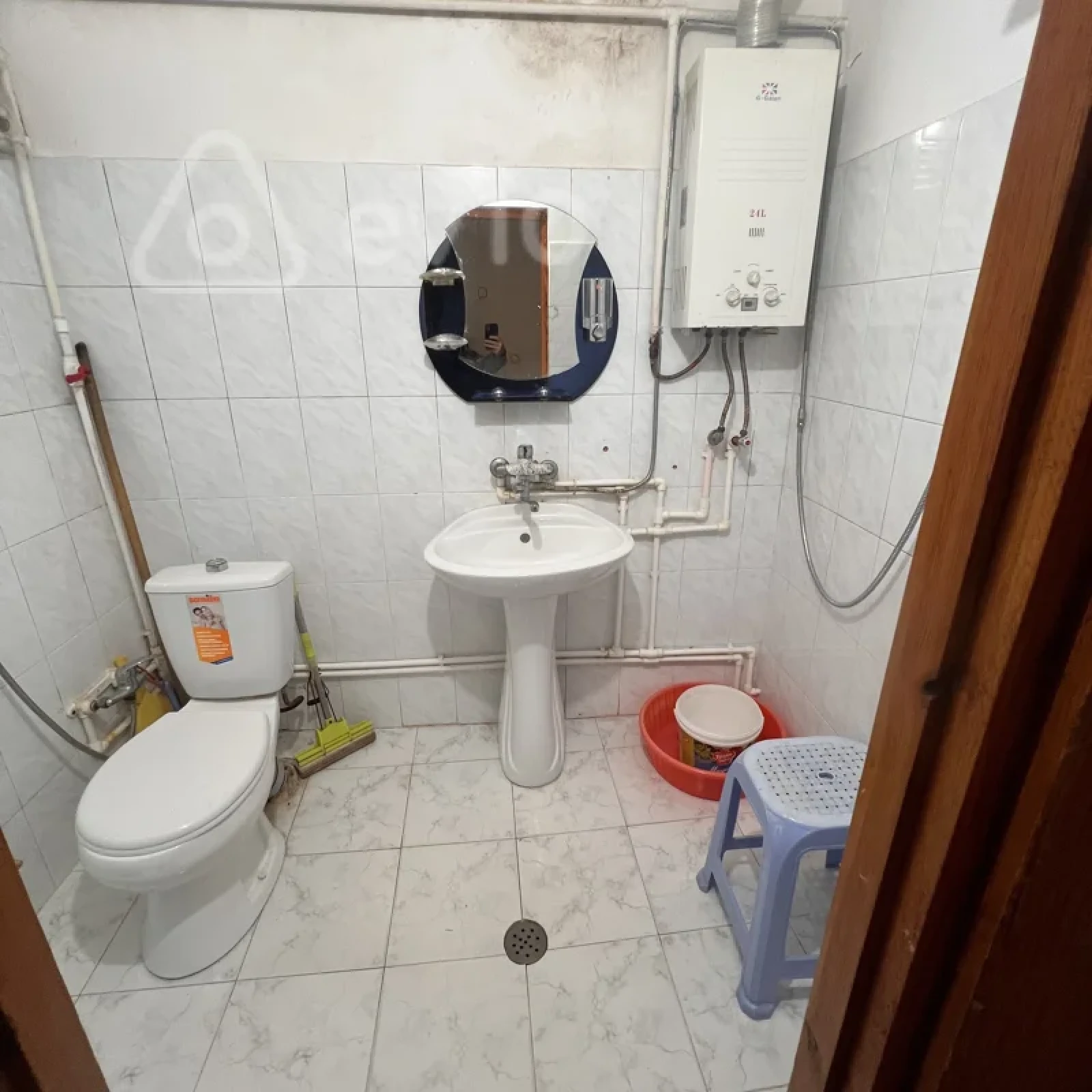 Kirayə verilir 1 otaqlı köhnə tikili 52 m²