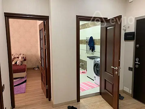 Kirayə verilir 2 otaqlı yeni tikili 95 m²