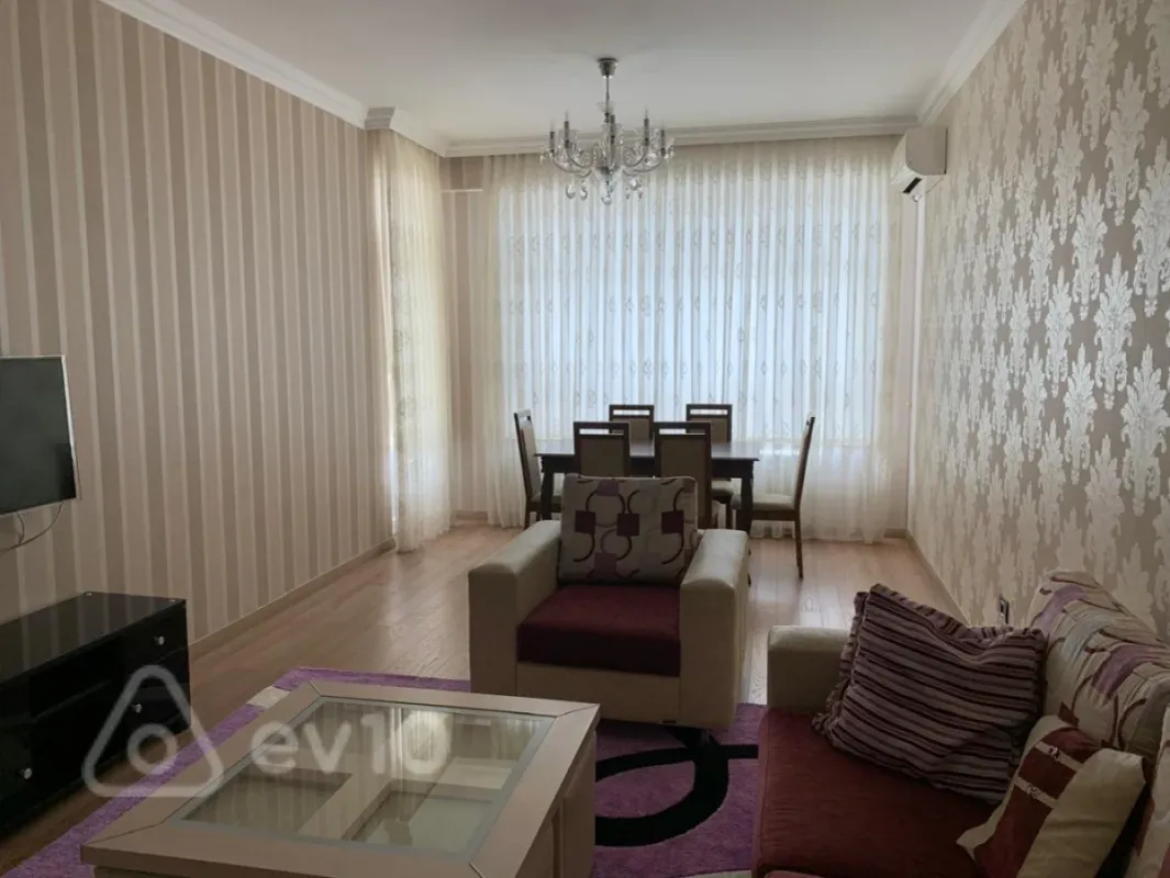 Kirayə verilir 2 otaqlı yeni tikili 95 m²