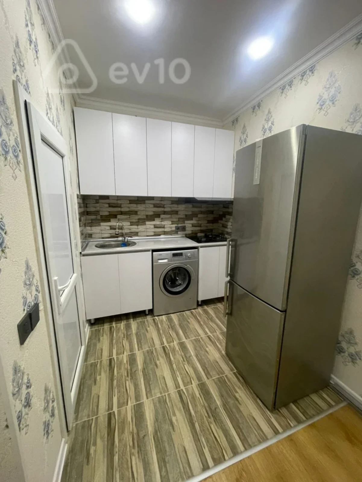 Kirayə verilir 1 otaqlı həyət evi 35 m²