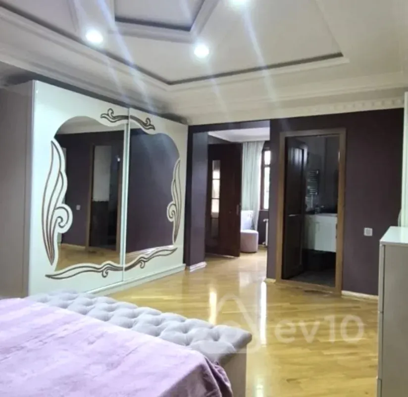 Kirayə verilir 2 otaqlı yeni tikili 85 m²