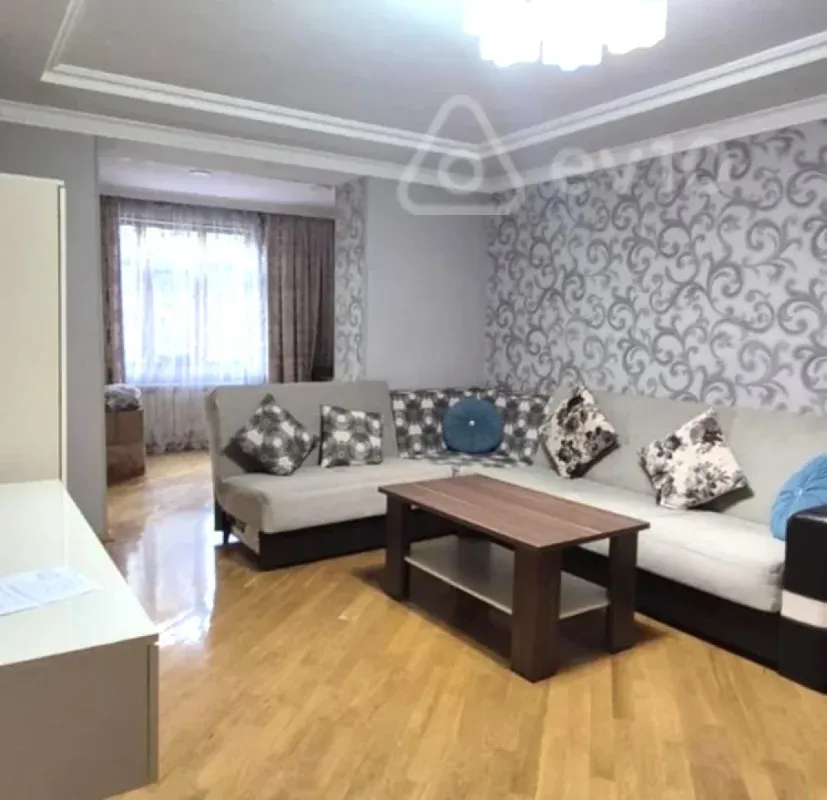 Kirayə verilir 2 otaqlı yeni tikili 85 m²