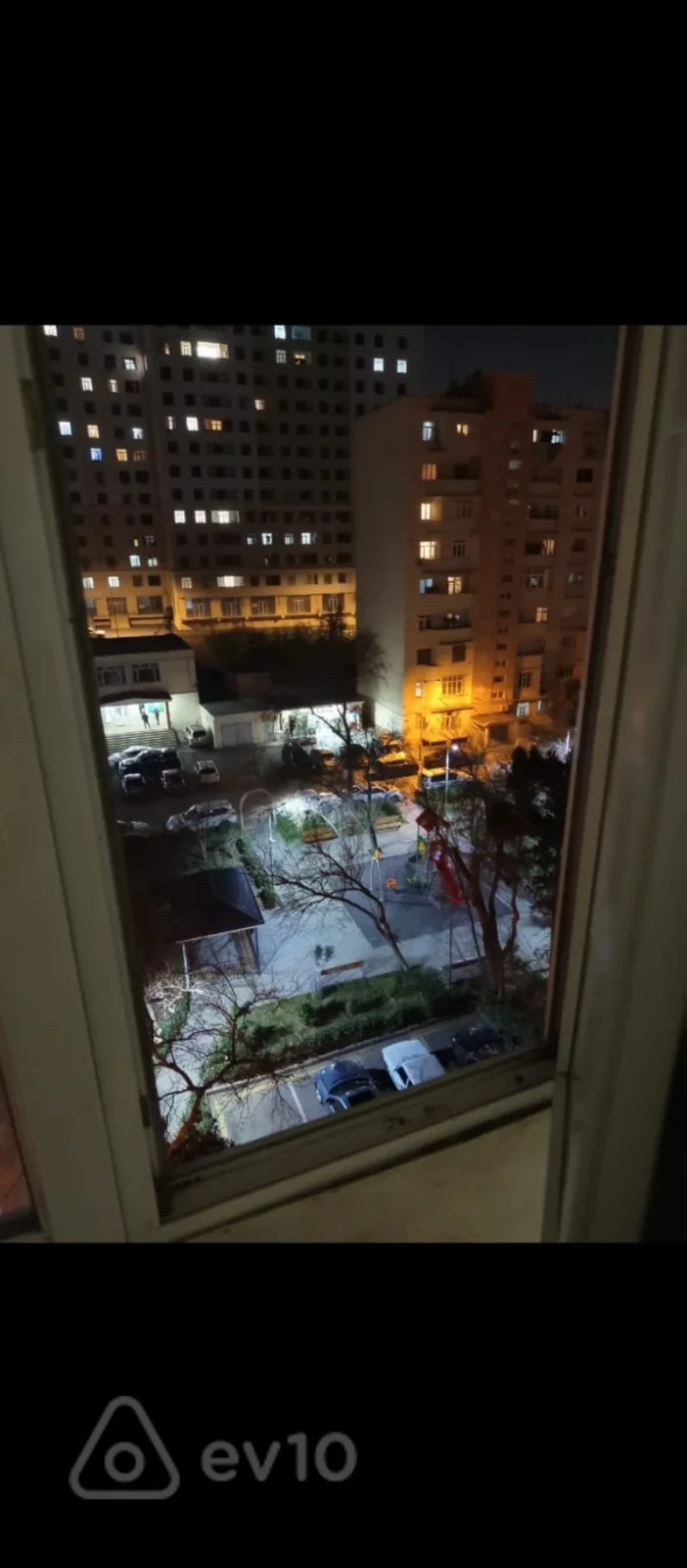 Kirayə verilir 2 otaqlı köhnə tikili 60 m²