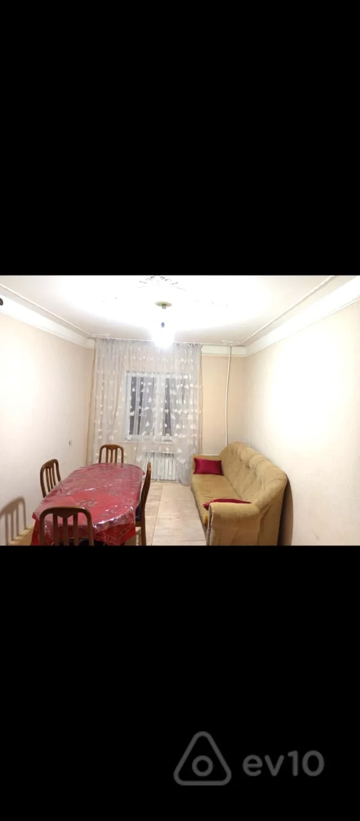 Kirayə verilir 2 otaqlı köhnə tikili 60 m²