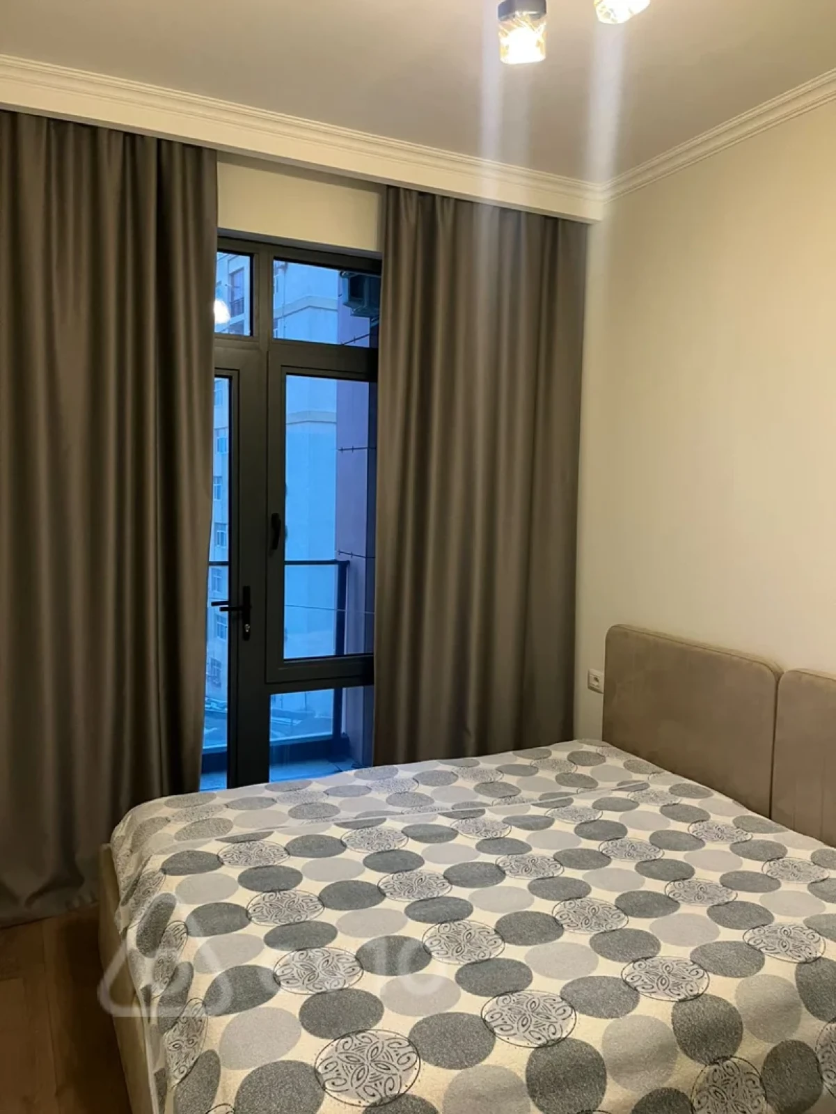 Kirayə verilir 2 otaqlı yeni tikili 50 m²