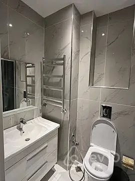 Kirayə verilir 2 otaqlı yeni tikili 50 m²