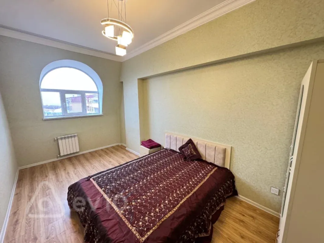 Kirayə verilir 2 otaqlı yeni tikili 78 m²