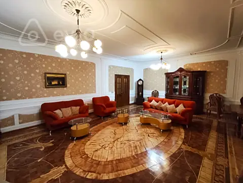 Kirayə verilir 4 otaqlı yeni tikili 200 m² — Bakı, Nəsimi 4 otaq 200.00 m²