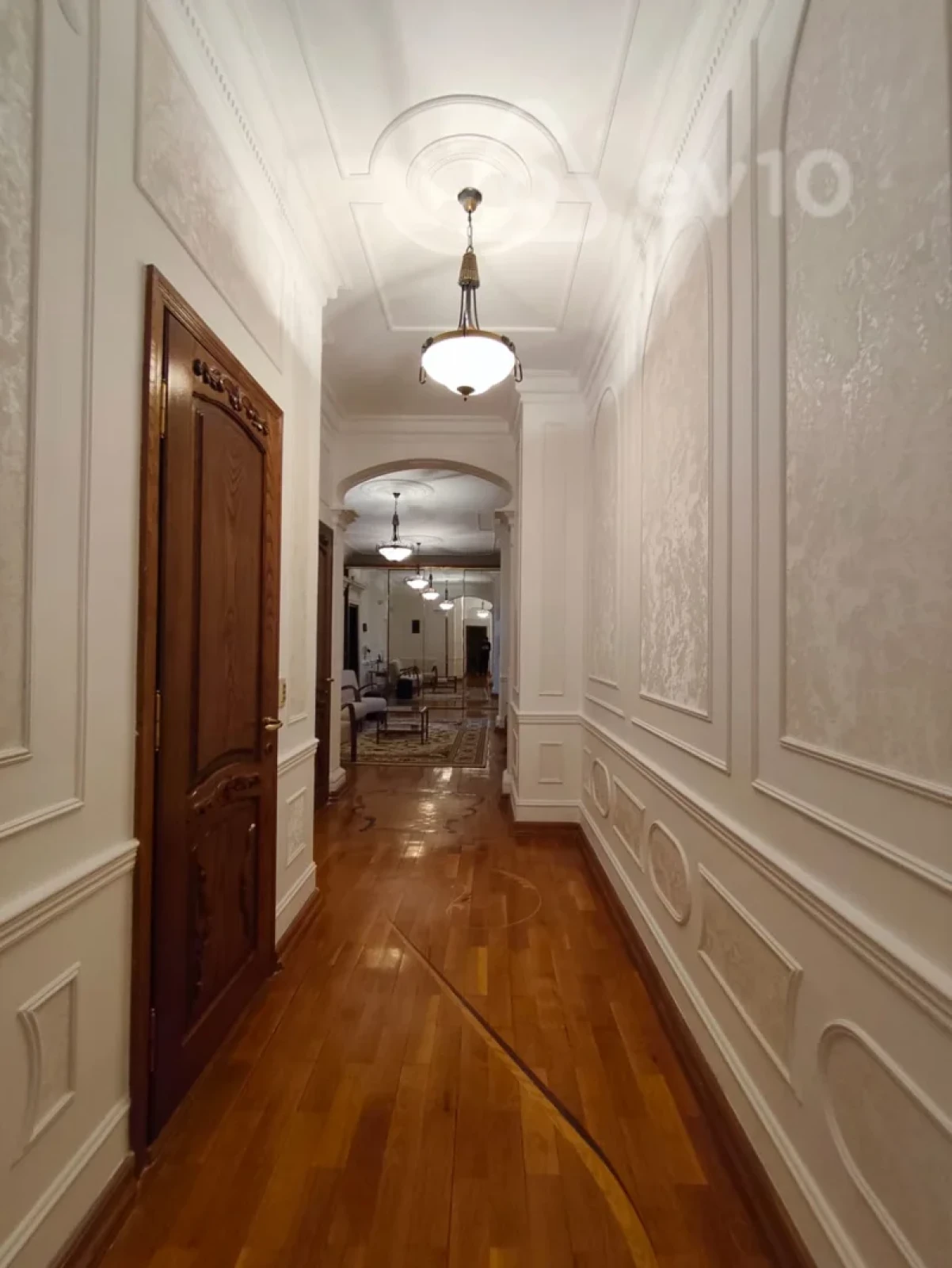 Kirayə verilir 4 otaqlı yeni tikili 200 m²