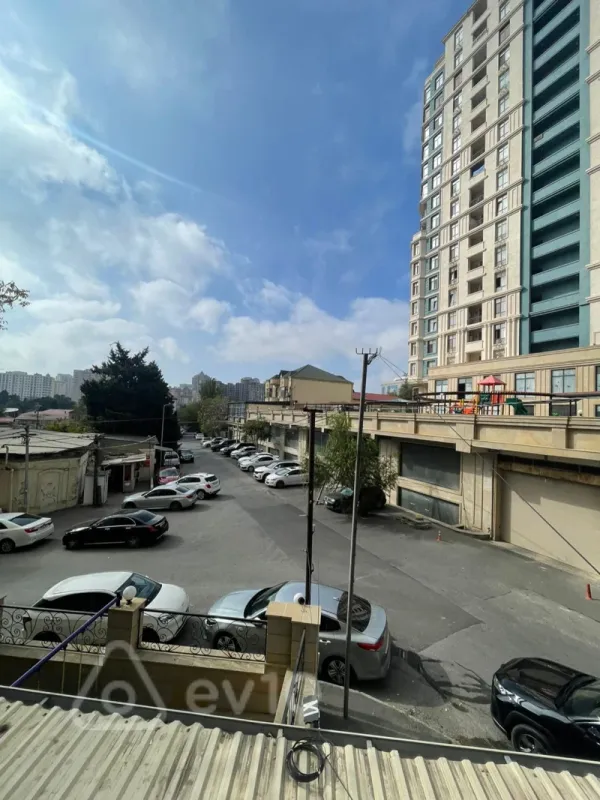 Kirayə verilir 2 otaqlı yeni tikili 55 m²