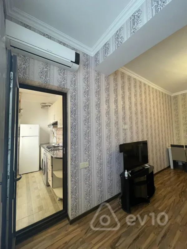 Kirayə verilir 2 otaqlı yeni tikili 55 m²