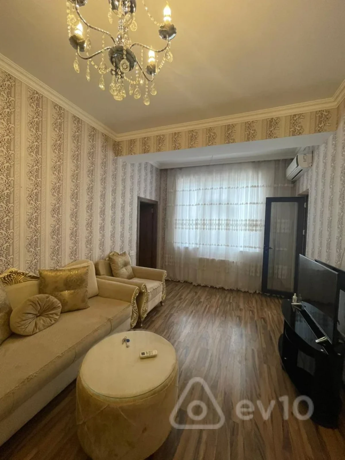Kirayə verilir 2 otaqlı yeni tikili 55 m²